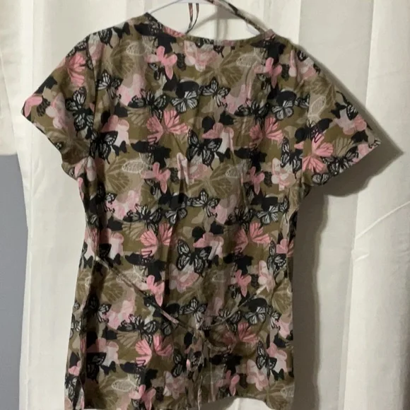 Women - Picture 5 of 7